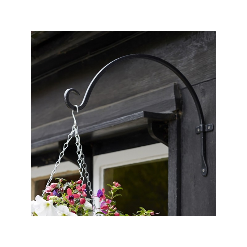 https://www.molesgardenstore.co.uk/2461-thickbox_default/smart-garden-metal-hanging-basket-bracket-size-1618.jpg